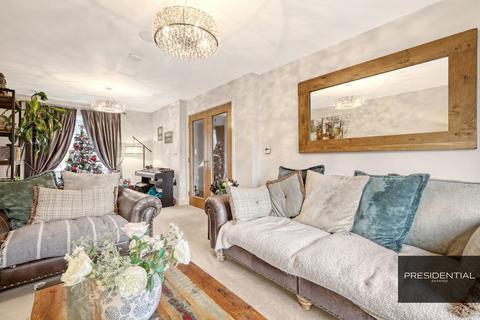 5 bedroom detached house for sale, Chigwell IG7