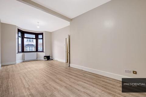 3 Lorne Road, London, E17 7PX