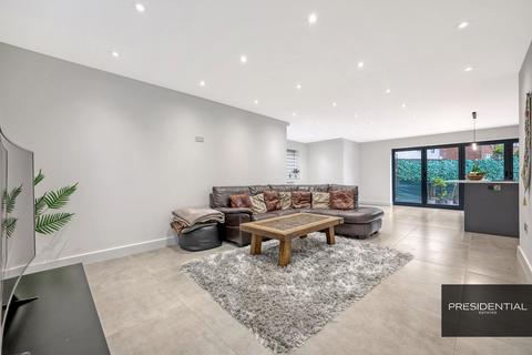 121a Burrow Road, Hainault, Chigwell, IG7 4NF