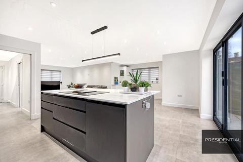 121a Burrow Road, Hainault, Chigwell, IG7 4NF