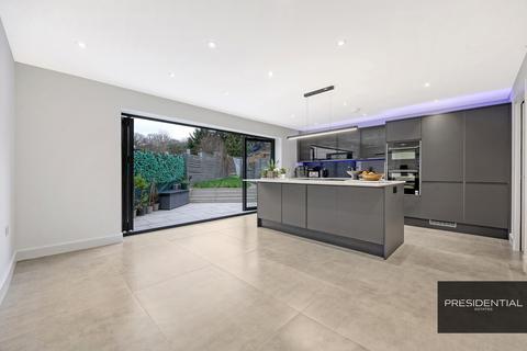 121a Burrow Road, Hainault, Chigwell, IG7 4NF