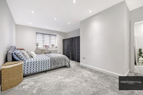121a Burrow Road, Hainault, Chigwell, IG7 4NF