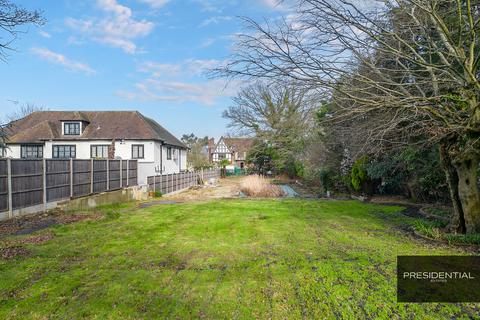 Land for sale, Chigwell IG7