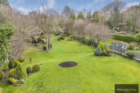 4 bedroom detached house for sale, Loughton IG10