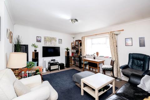 1 bedroom apartment for sale, Loughton IG10