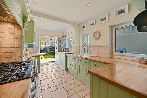 38 Gander Green Lane, Sutton, SM1 2EJ