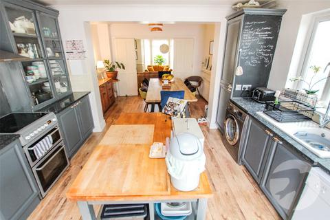 206 Westmount Road, London, SE9 1XQ