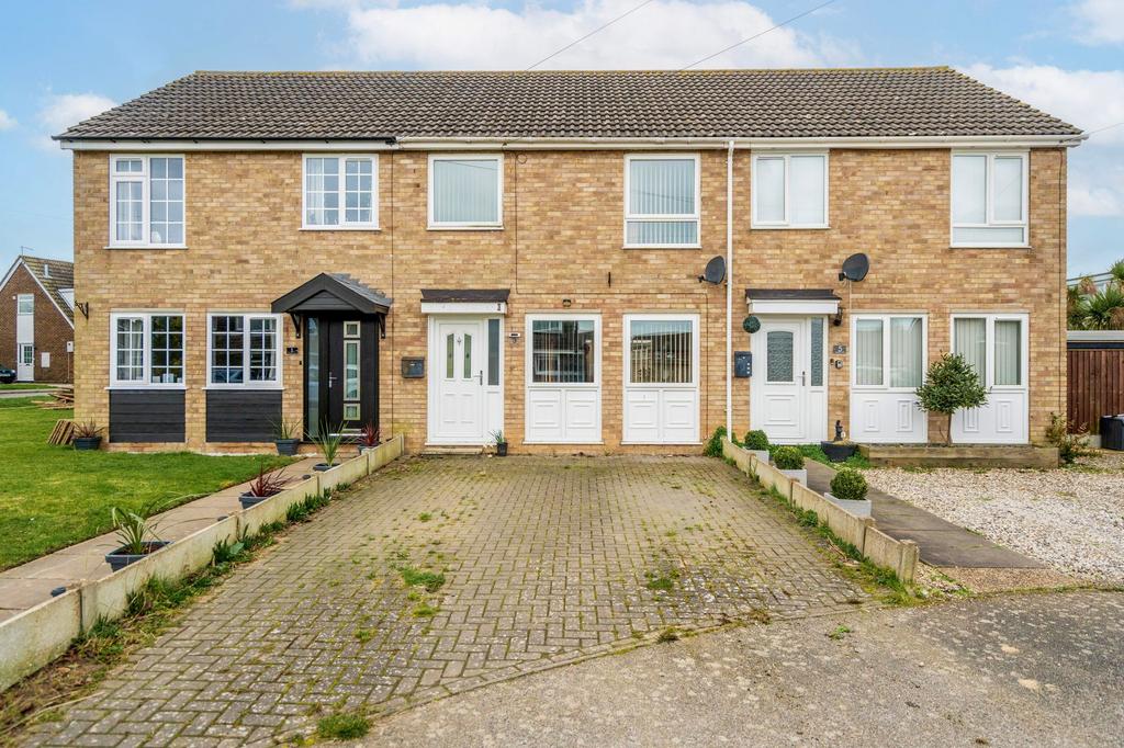 Hamilton Walk, Martham 3 bed terraced house for sale £190,000