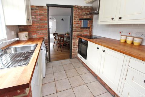 2 bedroom semi-detached house for sale, Sway Road, Lymington, Hampshire, SO41
