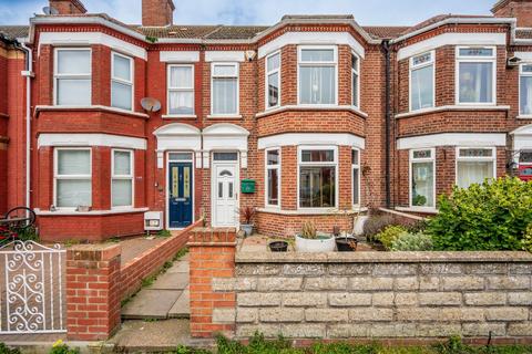 4 bedroom terraced house for sale, Salisbury Road, Great Yarmouth