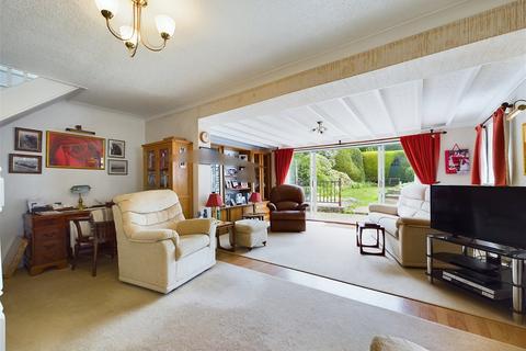 2 bedroom detached bungalow for sale, Cissbury Gardens, Findon Valley BN14