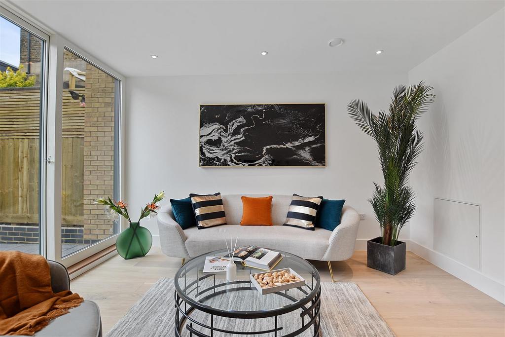 RHBP - Show House 144-156 Uxbridge Rd, W7 (81).JP