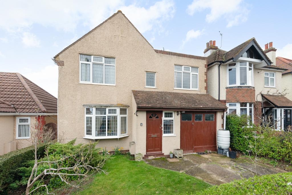 Douglas Avenue, Whitstable 3 bed detached house for sale £375,000