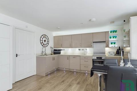2 bedroom apartment for sale, St Lucia Crescent, Milton Keynes MK3