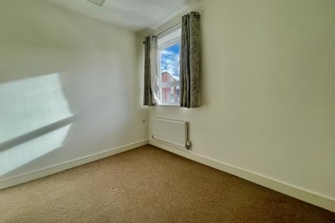 3 Coles Mews, Exeter, EX2 9EY