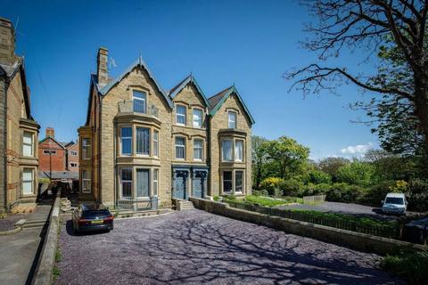 1 bedroom property for sale, Clifton Drive North, Lytham St Annes, Lancashire, FY8 2PA