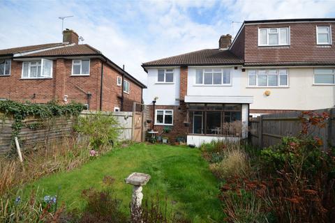 11 Risingholme Close, Harrow, HA3 7ET