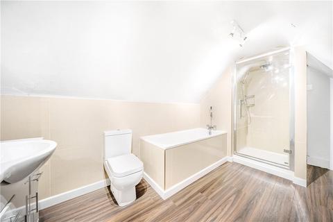 8 Weigall Road, London, SE12 8HE