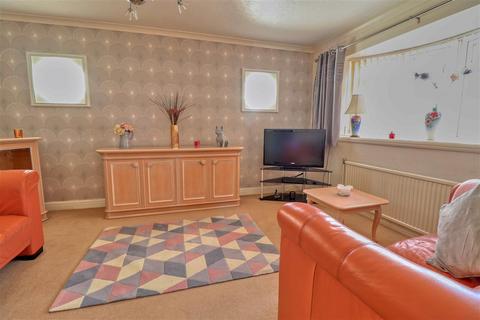 25 Bournemouth Road, Holland-on-sea, Clacton-on-sea, CO15 5TD