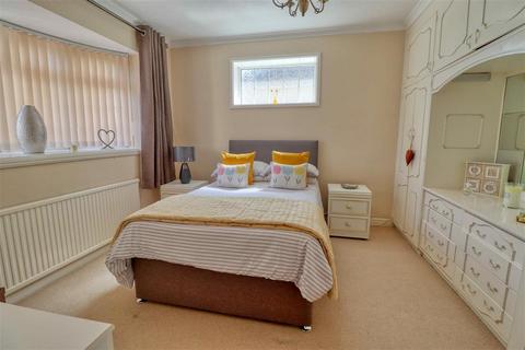 25 Bournemouth Road, Holland-on-sea, Clacton-on-sea, CO15 5TD