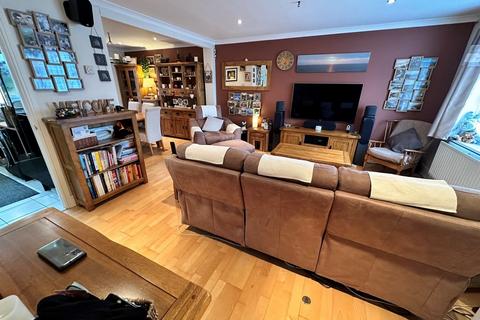 9 Tiberius Close, Basingstoke, RG23 8HX