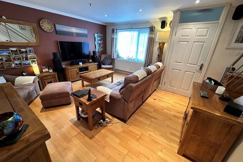 9 Tiberius Close, Basingstoke, RG23 8HX