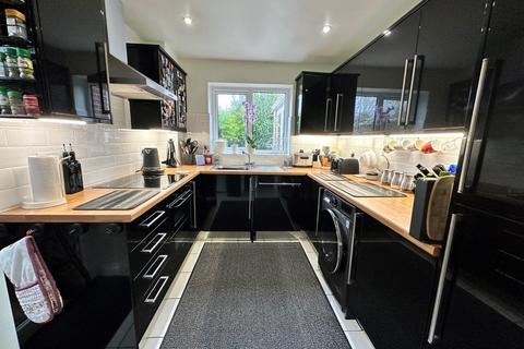 9 Tiberius Close, Basingstoke, RG23 8HX