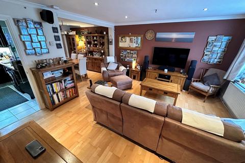 9 Tiberius Close, Basingstoke, RG23 8HX