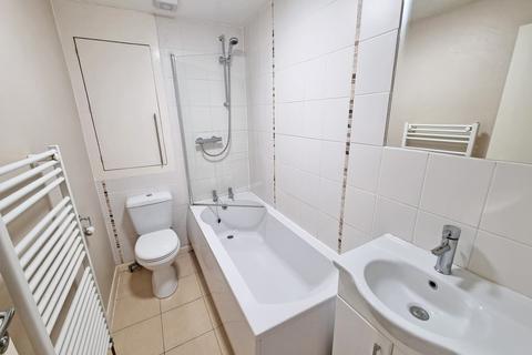 70 Beecham Berry, Basingstoke, RG22 4QN