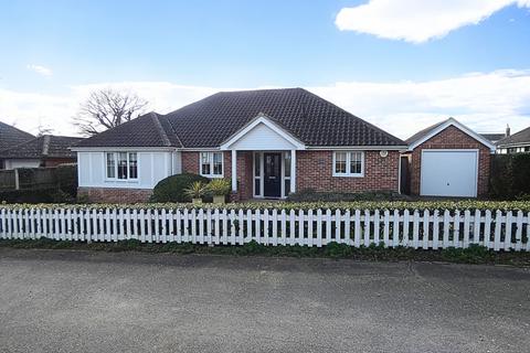 3 bedroom detached bungalow for sale, West Mersea, CO5 8AW