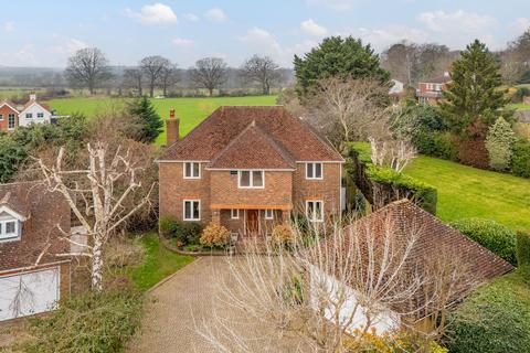 3 Vale Croft, Claygate, Esher, KT10 0NX