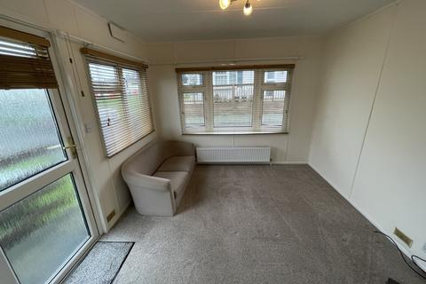 2 bedroom terraced house to rent, Shaws Trailer Park, Knaresborough Road, Harrogate, North Yorkshire, HG2