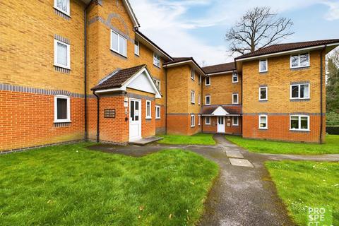 2 bedroom apartment to rent, Masefield Gardens, Crowthorne, Berkshire, RG45