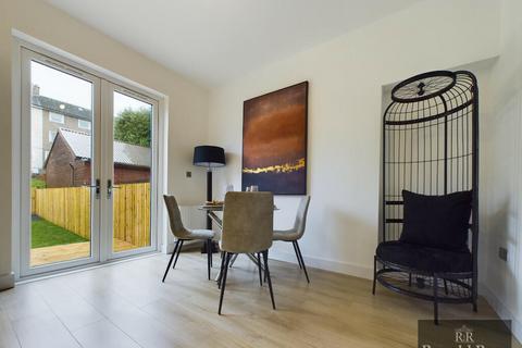 3 bedroom semi-detached house for sale, Croftfoot Road, Glasgow G44