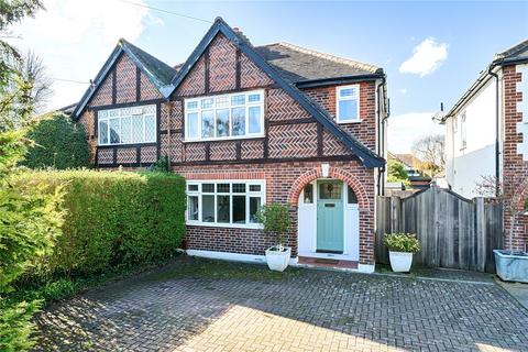 55 Esher Road, East Molesey, KT8 0AH