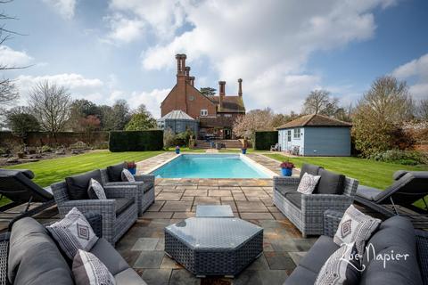 6 bedroom country house for sale, Faulkbourne