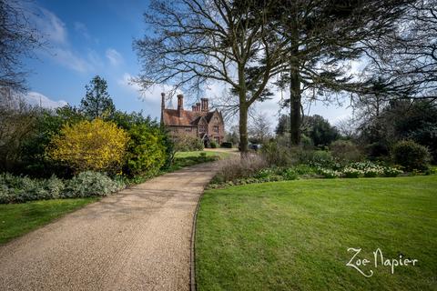 6 bedroom country house for sale, Faulkbourne