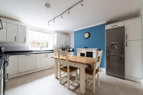 49 Whitehill Road, Gravesend, DA12 5PE