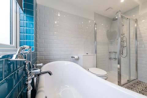 49 Whitehill Road, Gravesend, DA12 5PE