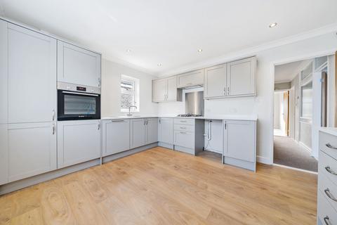 24 Arthur Salmon Close, Faversham, ME13 7PS