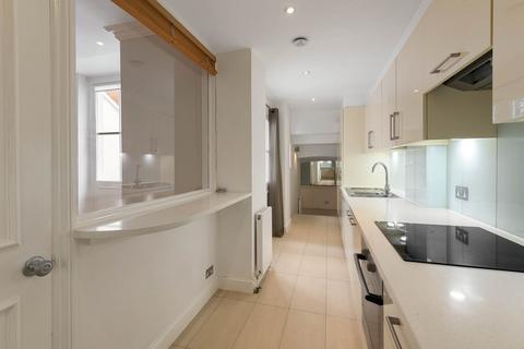 3 bedroom flat for sale, Vicarage Gate, London