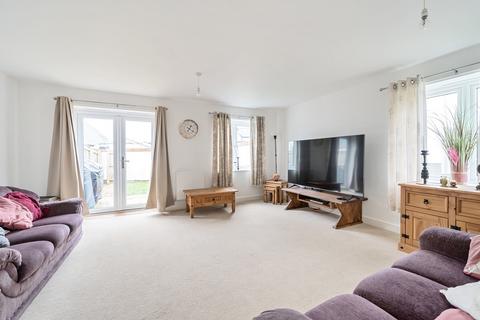 3 bedroom semi-detached house for sale, Gerbera Way, Cullompton, Devon, EX15