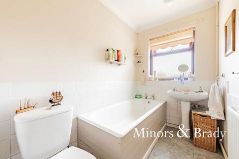 34 Allen Road, Lowestoft, NR32 3PD
