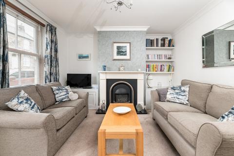 2 bedroom terraced house for sale, Ilkley Road, Otley, West Yorkshire, LS21