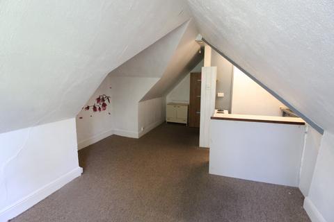 Studio to rent - St Albans Crescent , Bournemouth, Dorset