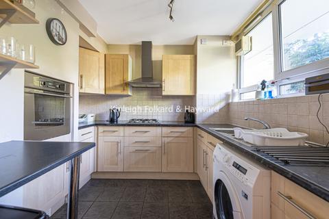 4 bedroom house to rent, Tooting Bec Road Tooting SW17