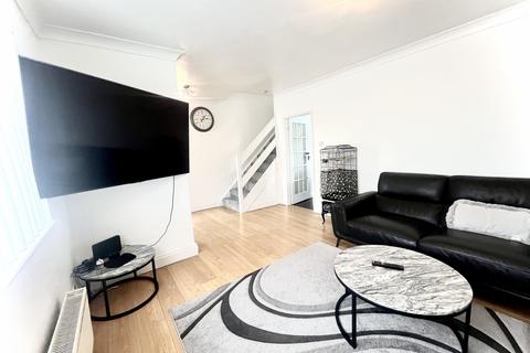 2 bedroom end of terrace house for sale, Durants Road, EN3