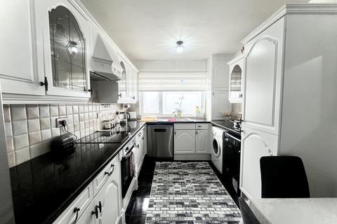 2 bedroom end of terrace house for sale, Durants Road, EN3