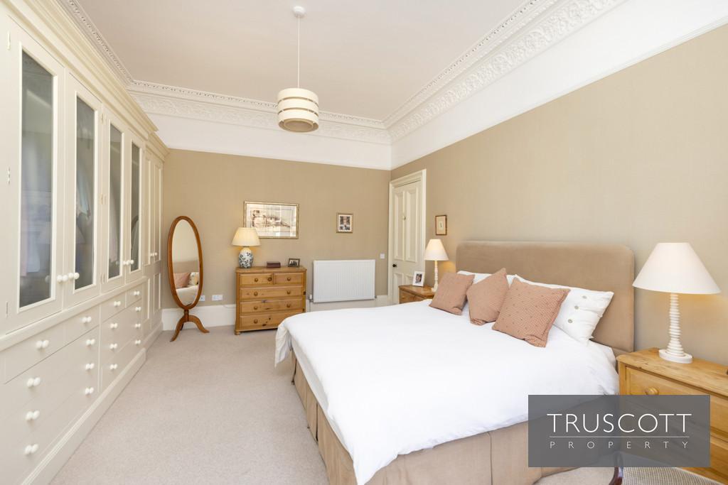 Double Bedroom 1