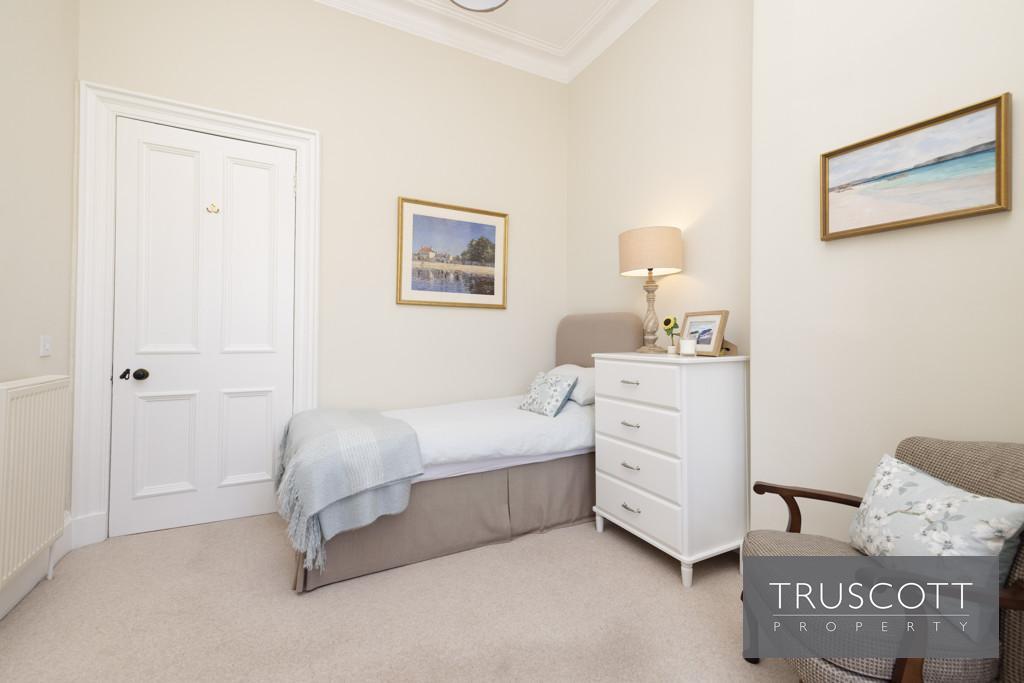 Double Bedroom 4